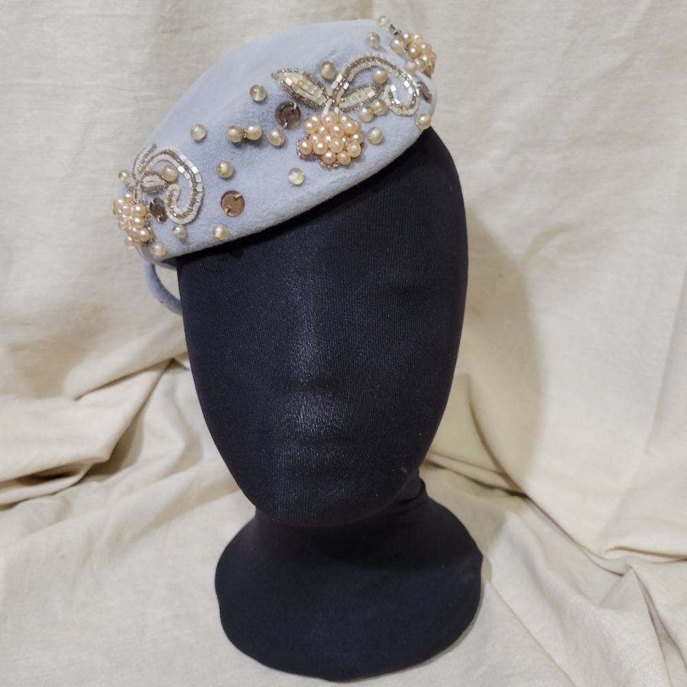 Vintage Frank M Benson - Riviera Imported velour Pillbox Hat